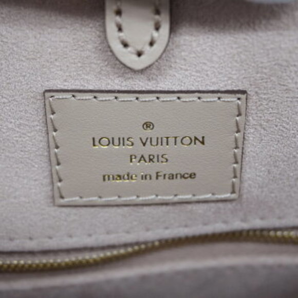 Louis Vuitton Monogram Implant On The Go MM Handbag - Picture 5 of 7